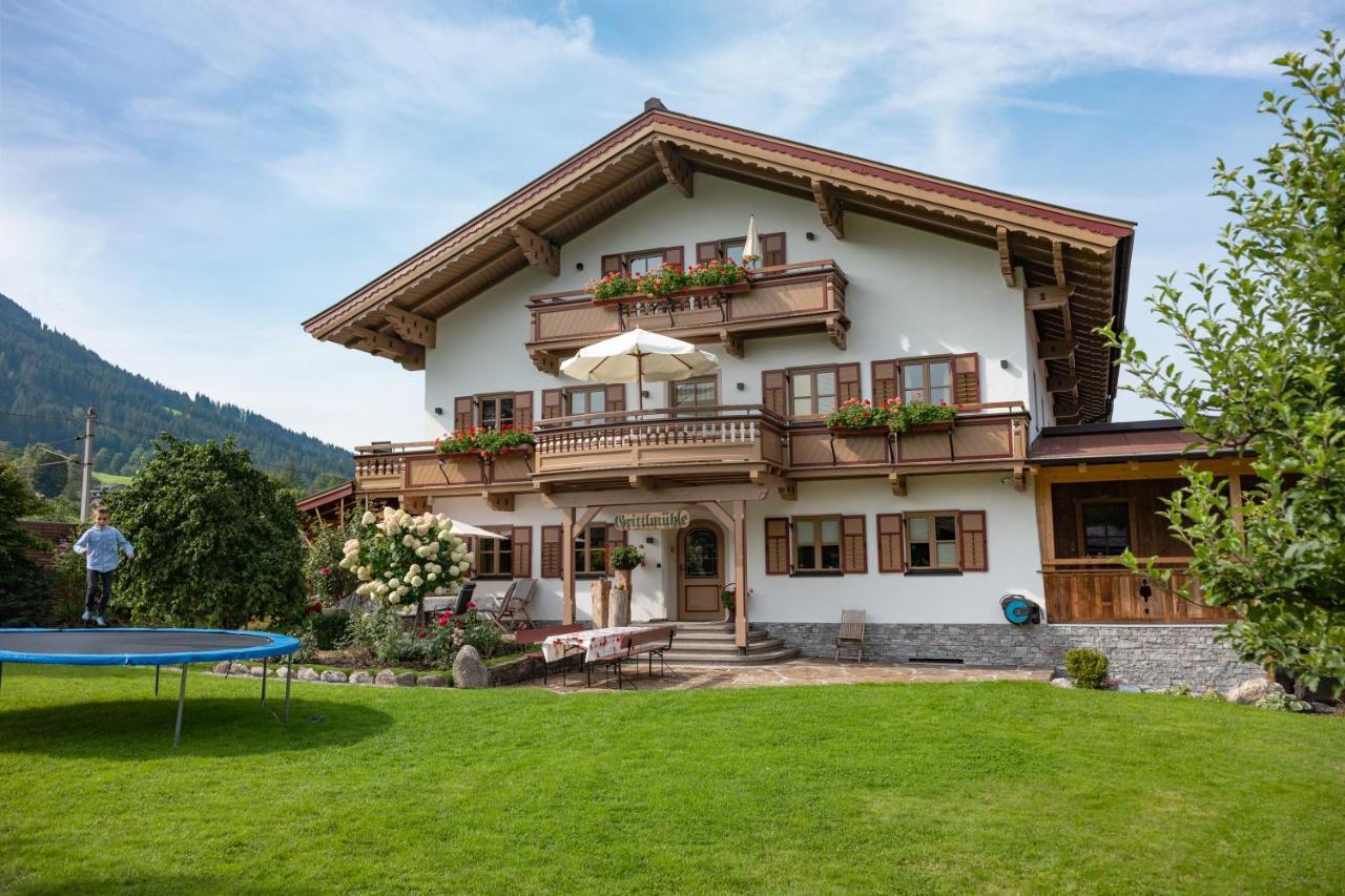 Grittlmuehle Chalet Ferienwohnungen Brixen im Thale Exterior photo